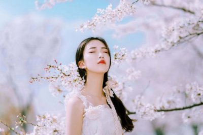 天上有个北斗地上自由行走_阅读答案