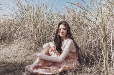 不合时宜的习俗 The Untimely Tradition