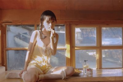 小鸡剪纸的方法