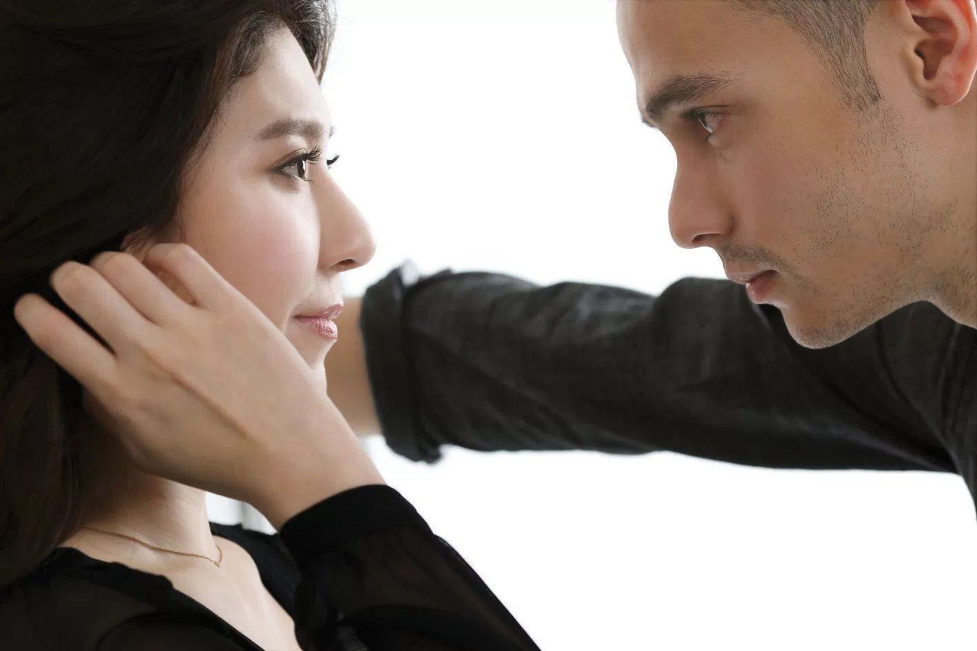 我们是否要抨击不同的观点？Should We Strike the Opinion Different From Us?