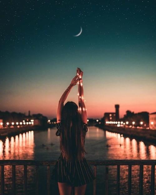 年轻一代寻找中国梦 The Young Generation Seeks For Chinese Dream